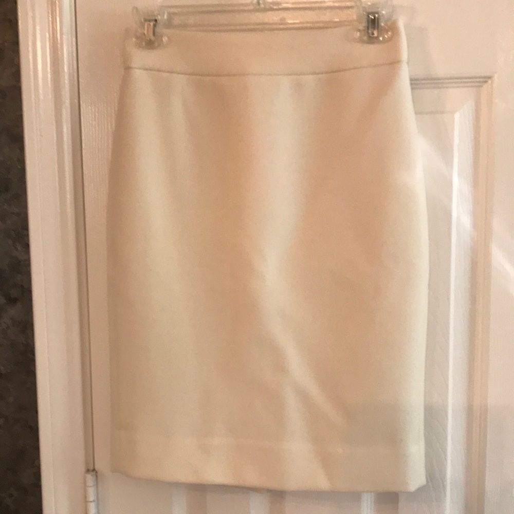 Jcrew pencil skirt cream size 0 petite